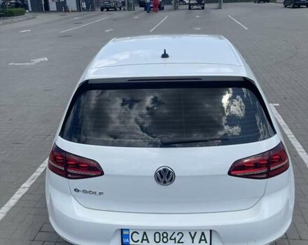 Белый Фольксваген e-Golf, объемом двигателя 0 л и пробегом 205 тыс. км за 8700 $, фото 1 на Automoto.ua