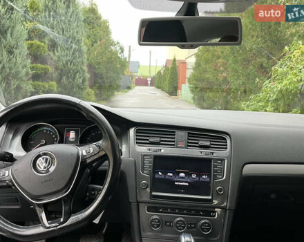 Білий Фольксваген e-Golf, об'ємом двигуна 0 л та пробігом 130 тис. км за 8450 $, фото 4 на Automoto.ua
