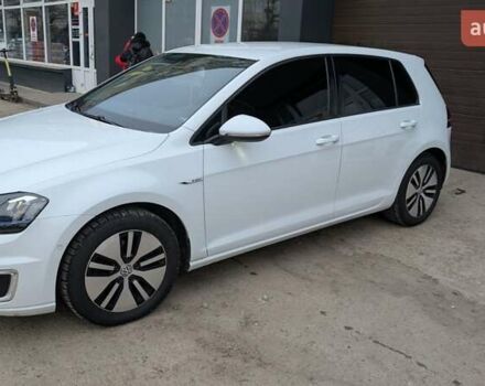 Белый Фольксваген e-Golf, объемом двигателя 0 л и пробегом 192 тыс. км за 7550 $, фото 7 на Automoto.ua