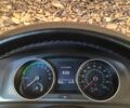 Белый Фольксваген e-Golf, объемом двигателя 0 л и пробегом 78 тыс. км за 10000 $, фото 4 на Automoto.ua