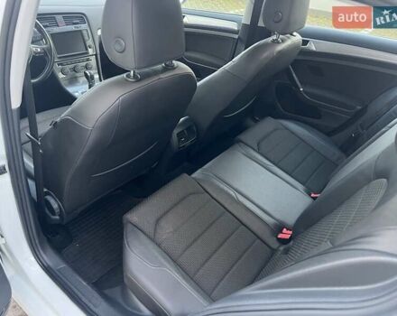 Белый Фольксваген e-Golf, объемом двигателя 0 л и пробегом 127 тыс. км за 8350 $, фото 13 на Automoto.ua