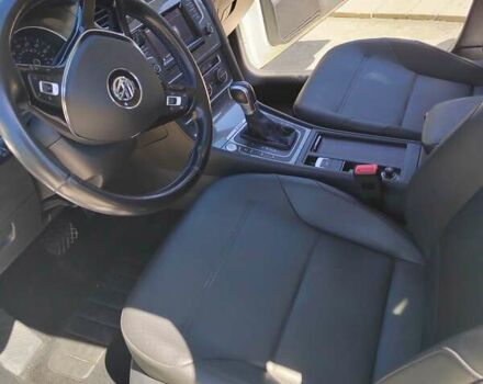 Белый Фольксваген e-Golf, объемом двигателя 0 л и пробегом 78 тыс. км за 10000 $, фото 25 на Automoto.ua