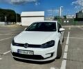Білий Фольксваген e-Golf, об'ємом двигуна 0 л та пробігом 123 тис. км за 8000 $, фото 1 на Automoto.ua