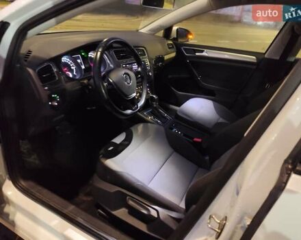 Білий Фольксваген e-Golf, об'ємом двигуна 0 л та пробігом 69 тис. км за 9111 $, фото 26 на Automoto.ua