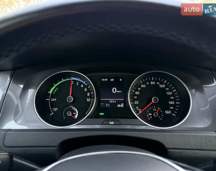 Білий Фольксваген e-Golf, об'ємом двигуна 0 л та пробігом 149 тис. км за 8200 $, фото 19 на Automoto.ua