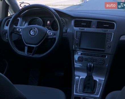 Білий Фольксваген e-Golf, об'ємом двигуна 0 л та пробігом 96 тис. км за 8755 $, фото 11 на Automoto.ua