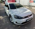 Белый Фольксваген e-Golf, объемом двигателя 0 л и пробегом 95 тыс. км за 9500 $, фото 3 на Automoto.ua
