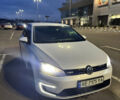 Белый Фольксваген e-Golf, объемом двигателя 0 л и пробегом 121 тыс. км за 9000 $, фото 1 на Automoto.ua