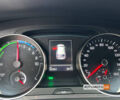 Белый Фольксваген e-Golf, объемом двигателя 24 л и пробегом 93 тыс. км за 10300 $, фото 11 на Automoto.ua