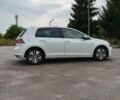 Белый Фольксваген e-Golf, объемом двигателя 0 л и пробегом 101 тыс. км за 8500 $, фото 19 на Automoto.ua
