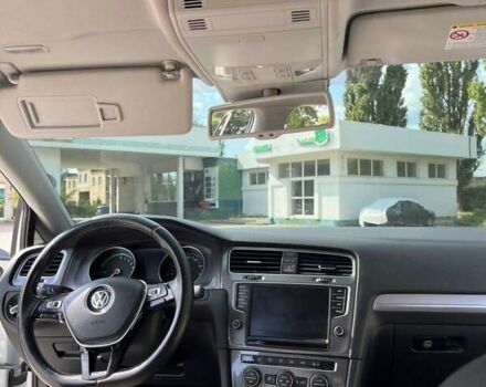 Белый Фольксваген e-Golf, объемом двигателя 0 л и пробегом 135 тыс. км за 9400 $, фото 9 на Automoto.ua