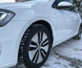 Белый Фольксваген e-Golf, объемом двигателя 0 л и пробегом 120 тыс. км за 7800 $, фото 2 на Automoto.ua