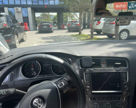 Білий Фольксваген e-Golf, об'ємом двигуна 0 л та пробігом 135 тис. км за 8800 $, фото 9 на Automoto.ua
