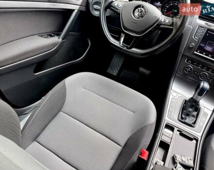 Белый Фольксваген e-Golf, объемом двигателя 0 л и пробегом 121 тыс. км за 8500 $, фото 17 на Automoto.ua