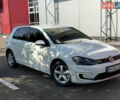 Белый Фольксваген e-Golf, объемом двигателя 0 л и пробегом 95 тыс. км за 9500 $, фото 2 на Automoto.ua