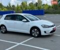 Белый Фольксваген e-Golf, объемом двигателя 0 л и пробегом 89 тыс. км за 8400 $, фото 1 на Automoto.ua