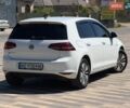 Белый Фольксваген e-Golf, объемом двигателя 0 л и пробегом 147 тыс. км за 9500 $, фото 2 на Automoto.ua