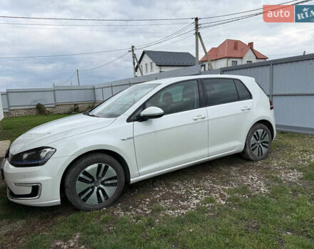 Білий Фольксваген e-Golf, об'ємом двигуна 0 л та пробігом 114 тис. км за 7500 $, фото 5 на Automoto.ua