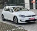 Белый Фольксваген e-Golf, объемом двигателя 0 л и пробегом 127 тыс. км за 8350 $, фото 1 на Automoto.ua