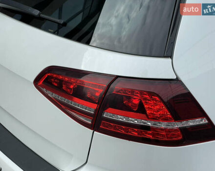 Белый Фольксваген e-Golf, объемом двигателя 0 л и пробегом 154 тыс. км за 9200 $, фото 12 на Automoto.ua