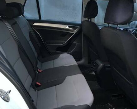 Белый Фольксваген e-Golf, объемом двигателя 0 л и пробегом 80 тыс. км за 7600 $, фото 9 на Automoto.ua