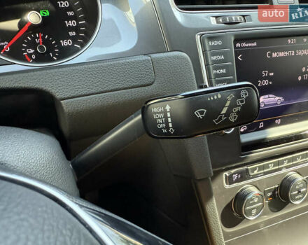 Белый Фольксваген e-Golf, объемом двигателя 0 л и пробегом 95 тыс. км за 9500 $, фото 35 на Automoto.ua