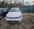 Белый Фольксваген e-Golf, объемом двигателя 0 л и пробегом 99 тыс. км за 7950 $, фото 9 на Automoto.ua