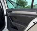 Белый Фольксваген e-Golf, объемом двигателя 0 л и пробегом 138 тыс. км за 8900 $, фото 12 на Automoto.ua