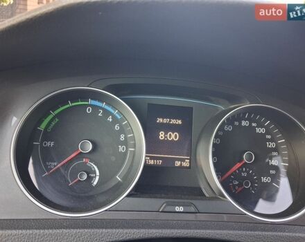 Белый Фольксваген e-Golf, объемом двигателя 0 л и пробегом 138 тыс. км за 7600 $, фото 10 на Automoto.ua