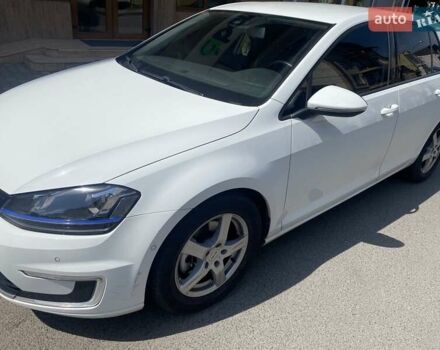 Білий Фольксваген e-Golf, об'ємом двигуна 0 л та пробігом 113 тис. км за 8900 $, фото 1 на Automoto.ua