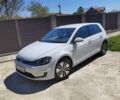 Белый Фольксваген e-Golf, объемом двигателя 0 л и пробегом 78 тыс. км за 10000 $, фото 1 на Automoto.ua