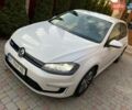 Белый Фольксваген e-Golf, объемом двигателя 0 л и пробегом 131 тыс. км за 8999 $, фото 66 на Automoto.ua