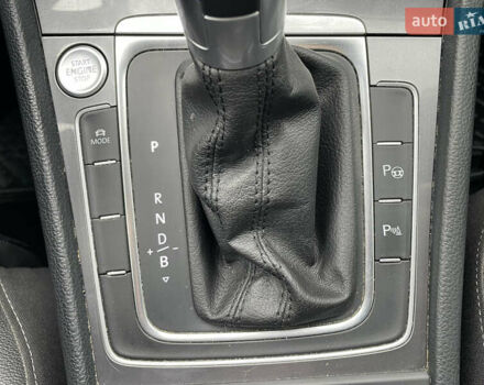 Белый Фольксваген e-Golf, объемом двигателя 0 л и пробегом 92 тыс. км за 9500 $, фото 44 на Automoto.ua