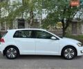 Белый Фольксваген e-Golf, объемом двигателя 0 л и пробегом 126 тыс. км за 8000 $, фото 3 на Automoto.ua