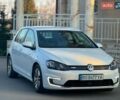 Белый Фольксваген e-Golf, объемом двигателя 0 л и пробегом 98 тыс. км за 8550 $, фото 19 на Automoto.ua
