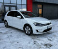 Белый Фольксваген e-Golf, объемом двигателя 0 л и пробегом 120 тыс. км за 7800 $, фото 1 на Automoto.ua