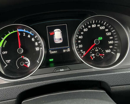 Белый Фольксваген e-Golf, объемом двигателя 0 л и пробегом 126 тыс. км за 8550 $, фото 13 на Automoto.ua