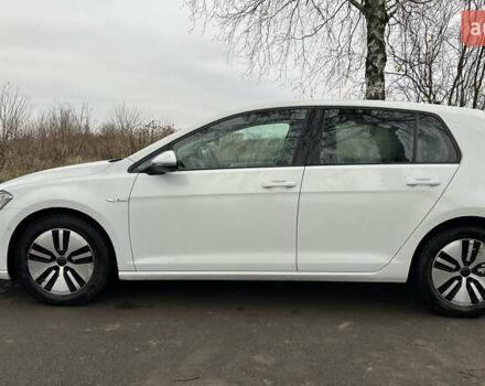 Белый Фольксваген e-Golf, объемом двигателя 0 л и пробегом 126 тыс. км за 8550 $, фото 9 на Automoto.ua
