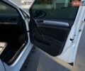Белый Фольксваген e-Golf, объемом двигателя 0 л и пробегом 183 тыс. км за 8390 $, фото 19 на Automoto.ua