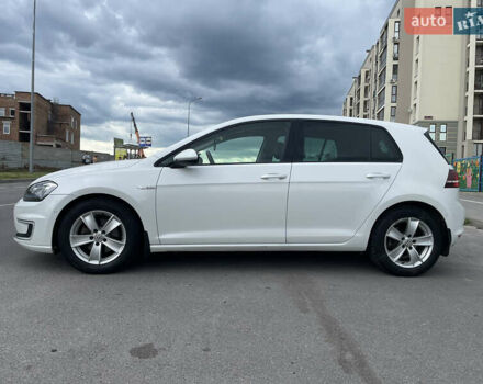 Белый Фольксваген e-Golf, объемом двигателя 0 л и пробегом 92 тыс. км за 9500 $, фото 10 на Automoto.ua