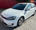 Белый Фольксваген e-Golf, объемом двигателя 0 л и пробегом 152 тыс. км за 9900 $, фото 1 на Automoto.ua