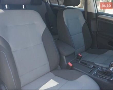 Білий Фольксваген e-Golf, об'ємом двигуна 0 л та пробігом 142 тис. км за 7900 $, фото 17 на Automoto.ua