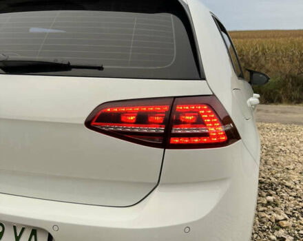 Белый Фольксваген e-Golf, объемом двигателя 0 л и пробегом 110 тыс. км за 8490 $, фото 30 на Automoto.ua