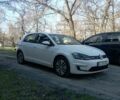Белый Фольксваген e-Golf, объемом двигателя 0 л и пробегом 135 тыс. км за 8799 $, фото 1 на Automoto.ua
