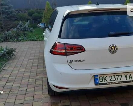 Белый Фольксваген e-Golf, объемом двигателя 0 л и пробегом 107 тыс. км за 8800 $, фото 5 на Automoto.ua