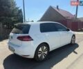 Белый Фольксваген e-Golf, объемом двигателя 0 л и пробегом 183 тыс. км за 8390 $, фото 6 на Automoto.ua