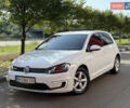 Белый Фольксваген e-Golf, объемом двигателя 0 л и пробегом 95 тыс. км за 9500 $, фото 10 на Automoto.ua