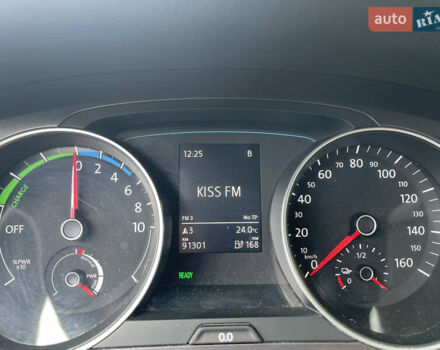 Белый Фольксваген e-Golf, объемом двигателя 0 л и пробегом 92 тыс. км за 9500 $, фото 53 на Automoto.ua