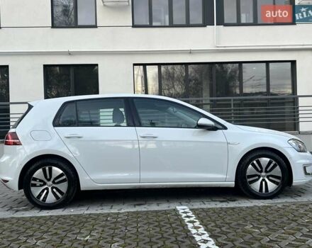 Белый Фольксваген e-Golf, объемом двигателя 0 л и пробегом 127 тыс. км за 8350 $, фото 3 на Automoto.ua