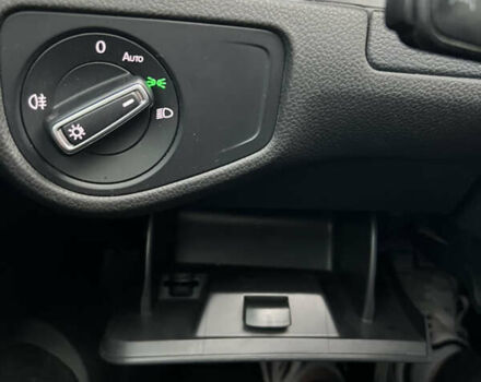 Белый Фольксваген e-Golf, объемом двигателя 0 л и пробегом 110 тыс. км за 8490 $, фото 17 на Automoto.ua